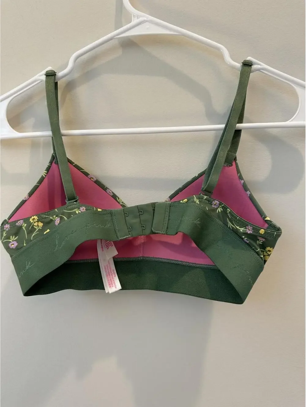 32A Victoria's Secret PINK Wear Everywhere Wireless Lightly Lined Bra green